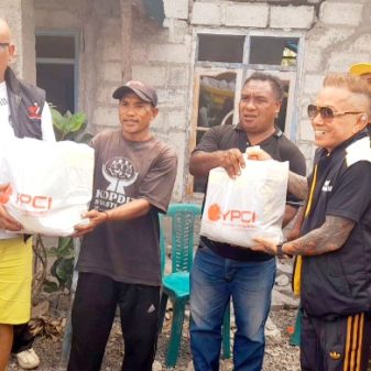 Bantuan Kemanusiaan Andy Opa Gaul Sisir Daerah Terpencil Bajawa Utara dan Heawea