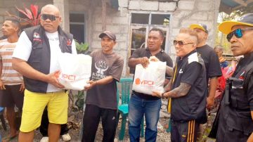 Bantuan Kemanusiaan Andy Opa Gaul Sisir Daerah Terpencil Bajawa Utara dan Heawea