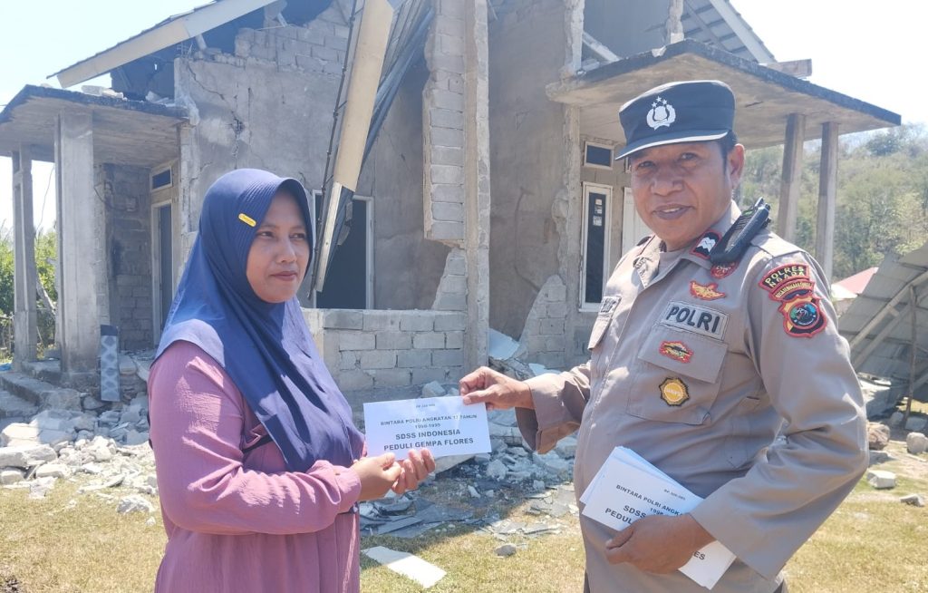 Gempa Flores: Bintara Polri Angkatan 17 Salurkan Bantuan untuk Warga Riung