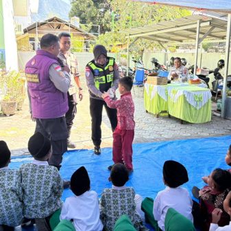 Polres Ende Berikan Layanan Trauma Healing bagi 350 Siswa MIS Fatimiyah
