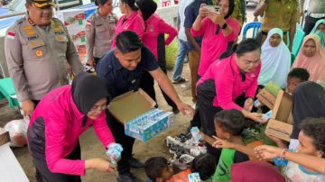 Polres Ende Salurkan Bantuan Kebutuhan Pokok untuk Korban Gempa di Borokanda