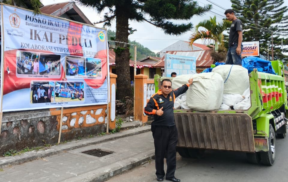 Tahap II Peduli Bencana Flores, Bantuan Dari IKAL Lemhannas Tiba di Bajawa