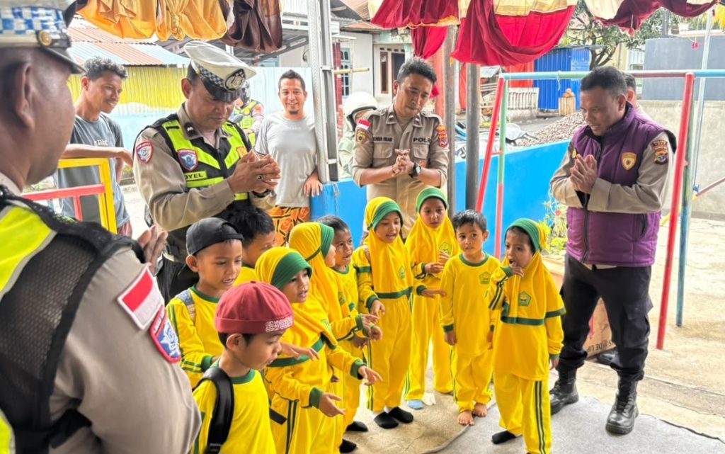 Polres Ende Gelar Pendampingan Psikososial bagi Anak-anak Terdampak Gempa Flores
