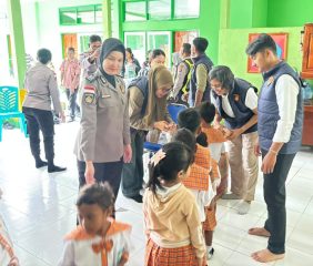 Lewat Dapur Presisi Kasih, Polres Ende Jamin Asupan Gizi Anak Terdampak Gempa