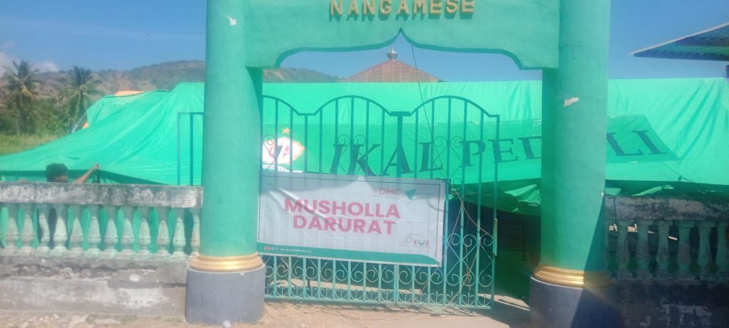 IKAL Lemhannas Serahkan Satu Unit Tenda Permanen untuk Masjid Al Ikhsan Nangamese