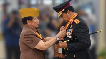Terima Bintang Kehormatan LVRI, Kapolda NTT Tekankan Pentingnya Nilai Perjuangan