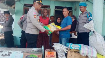 Polda NTT dan Polres Ende Salurkan Bantuan Korban Gempa di Pulau Ende