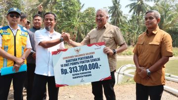 Debit Air Turun, Gubernur Sulsel Bantu Pompanisasi untuk Pertanian Pinrang