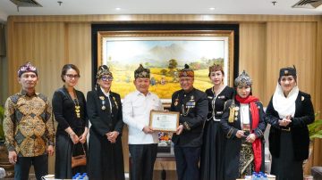 Kunjungi KSP, Ketum Masda Jabar Abah Anton Charliyan Dorong Reformasi Budaya secara Sistematis