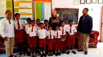 Gerak Dalam Diam, Yayasan Dian Flores Indonesia Tanggulangi Ongkos Pendidikan Puluhan Anak Yatim di Ngada