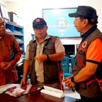 Sambangi Posko IKAL Lemhannas di Bajawa, Brigjen Agus Setiawan Apresiasi Akurasi Data Bantuan Gempa Flores
