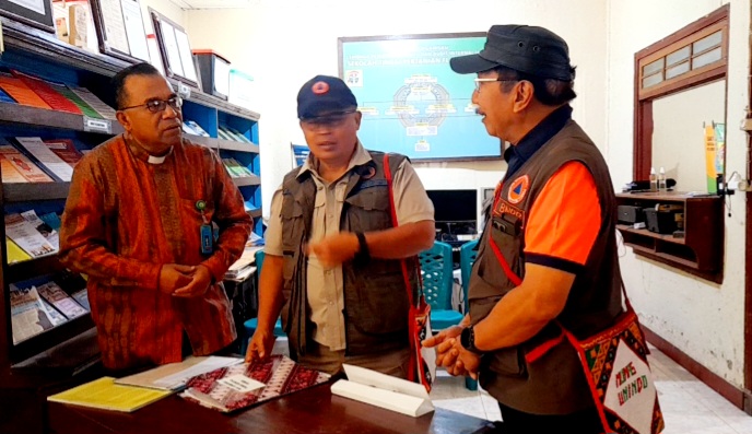 Sambangi Posko IKAL Lemhannas di Bajawa, Brigjen Agus Setiawan Apresiasi Akurasi Data Bantuan Gempa Flores