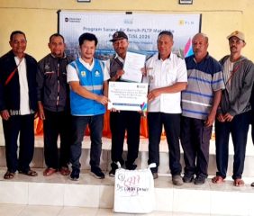 Tanggung Jawab Sosial Lingkungan PLTP Mataloko Salurkan Bantuan Sarana Air Bersih