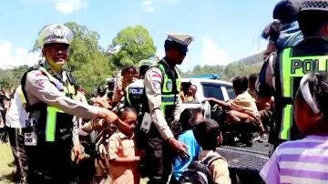 Satlantas Polres Ngada Gelar Trauma Healing di SDN Radha