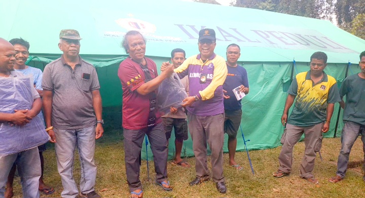 Kerinduan Beribadah Umat Stasi Lewa Maunori Terjawab lewat Tenda Bantuan IKAL Lemhannas