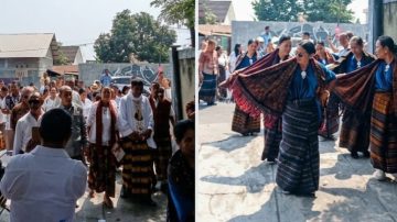 Umat Paroki Mautapaga Ende Sambut Imam Baru RD Andreas Yohanes Lako Ghao