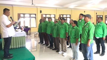 Pimpin Pengukuhan DPC PKB Ngada, Dipo Nusantara Minta Kader Jaga Keseimbangan