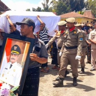 Ngada Nagekeo Berduka, Jenazah Wabup Gonzalo Tiba di Rumah Adat Rato Milo Langa