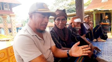 Nilai Merugikan Masyarakat, Camat Detukeli Marianus Agang Larang Keras Perjudian