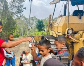 NTT : 81 Tahun Indonesia Merdeka, Pembangunan Jalan Hotmix Masuk Teni-Lopijo Ngada