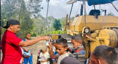 NTT : 81 Tahun Indonesia Merdeka, Pembangunan Jalan Hotmix Masuk Teni-Lopijo Ngada